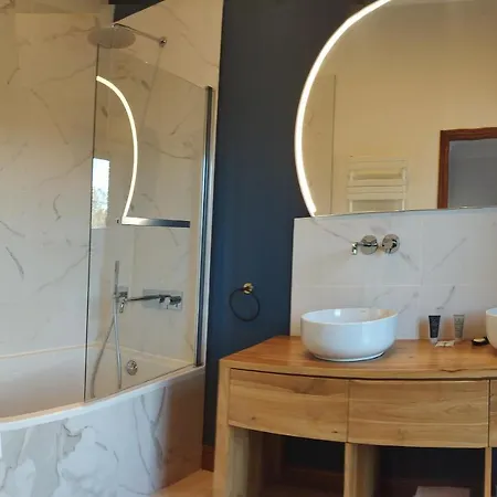 Domaine De La Tisnere 5* Gelos